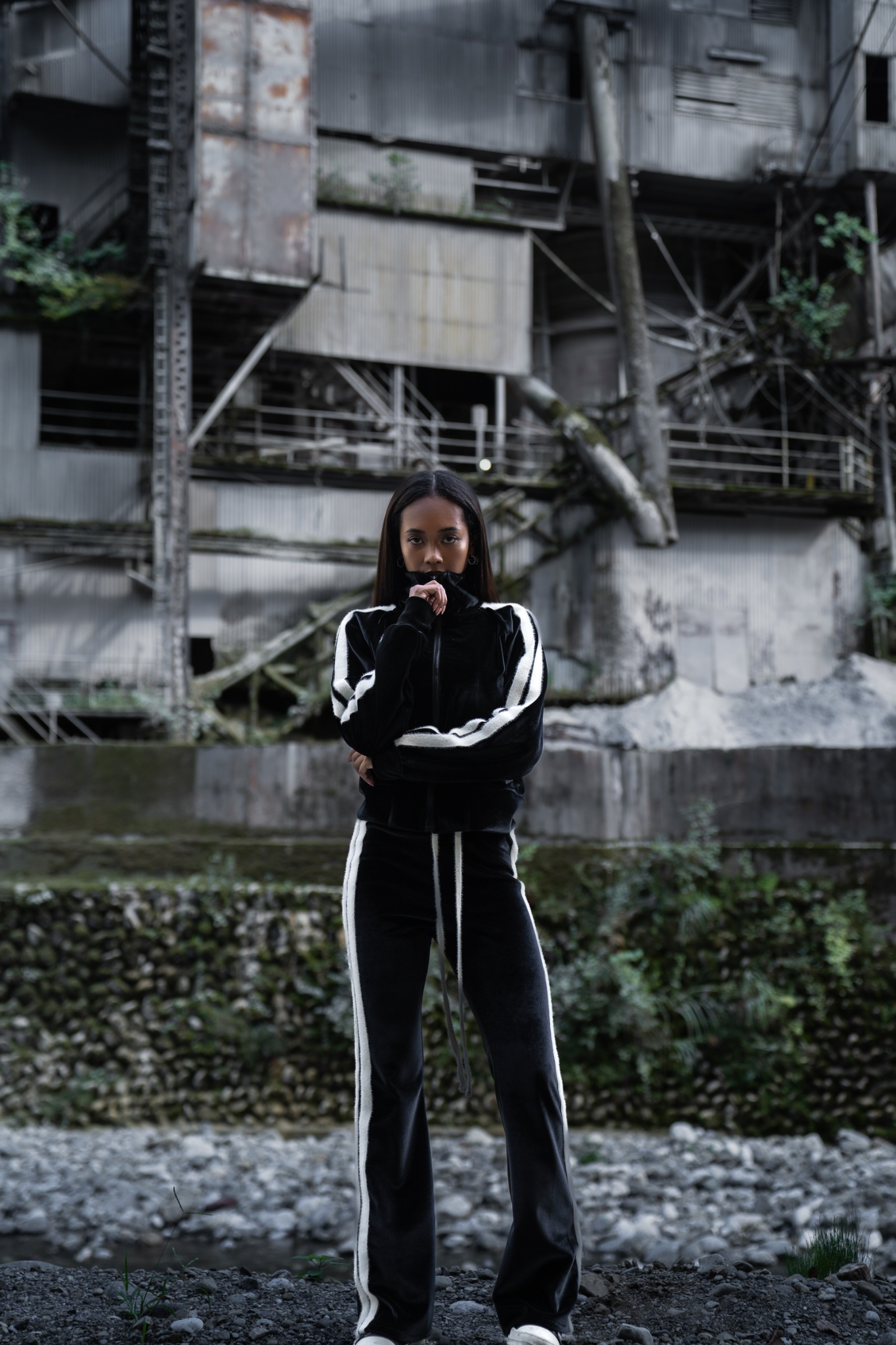 【MEN】BOLD LINE TRACK VELOUR SETUP