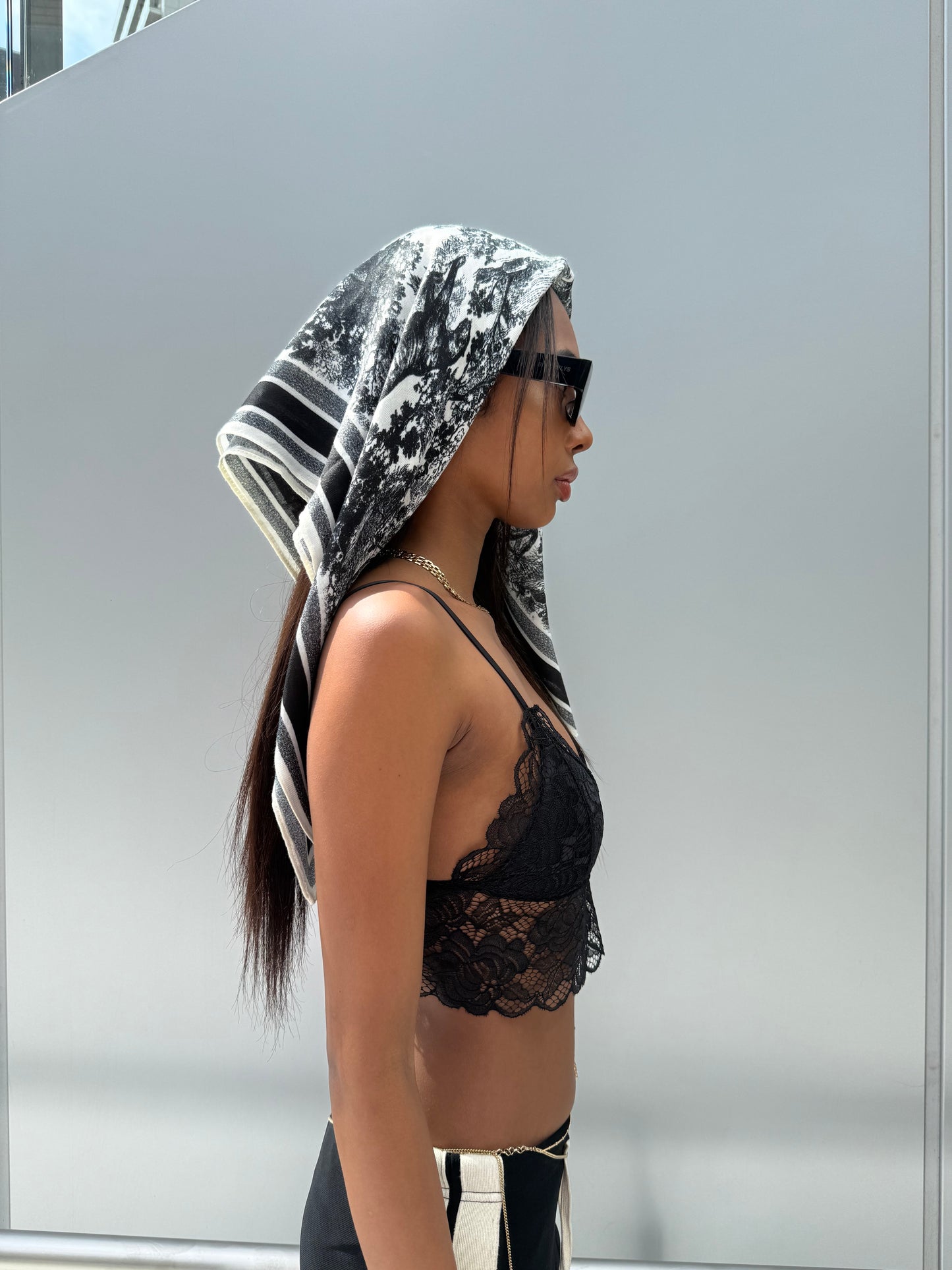 BACK GATHER LACE Bustier