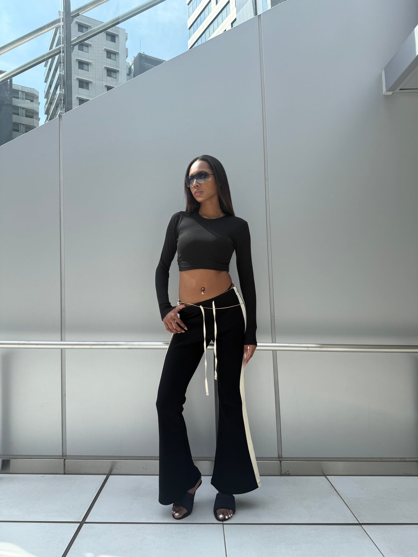 CROPPED LONG SLEEVE T/S