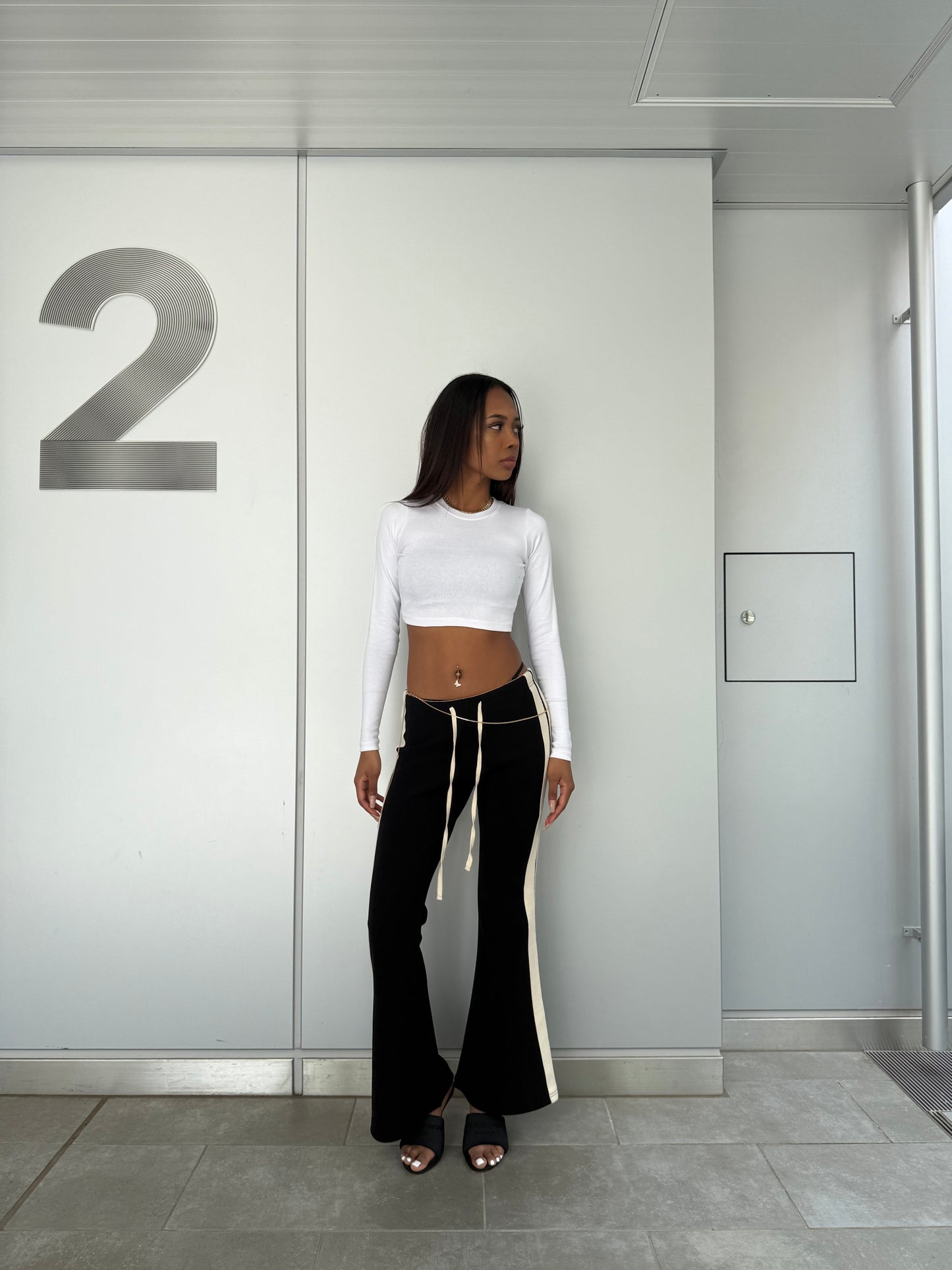 CROPPED LONG SLEEVE T/S