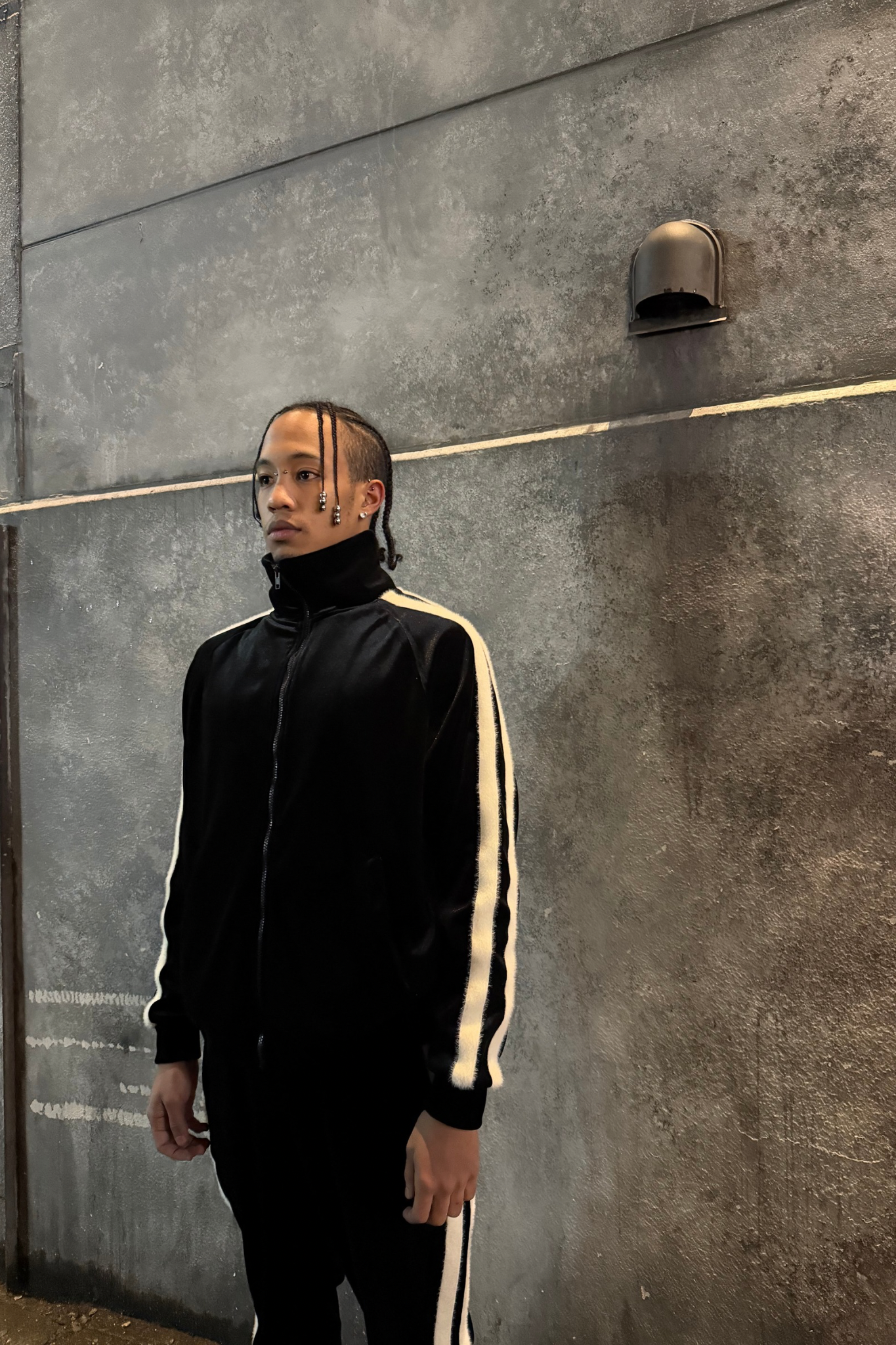 BOLD LINE TRACK VELOUR SETUP/MEN