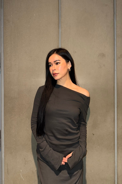 ONE SHOULDER GATHER O/P