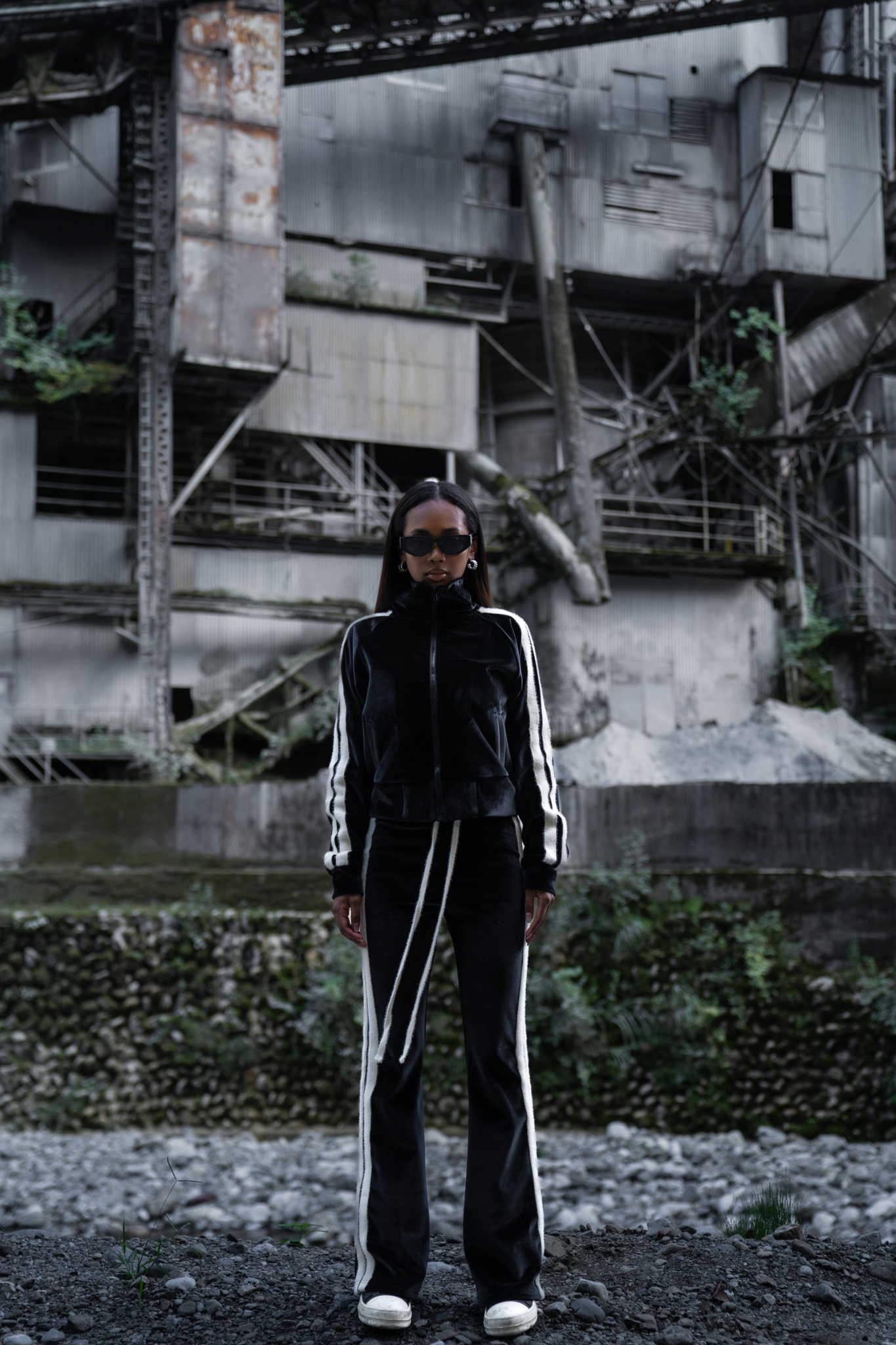 【MEN】BOLD LINE TRACK VELOUR SETUP